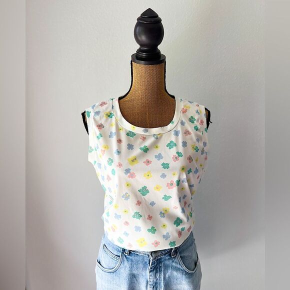 Vintage Tops - Vintage 70s Lucky Tops Multicolor Floral & White Sleeveless Top